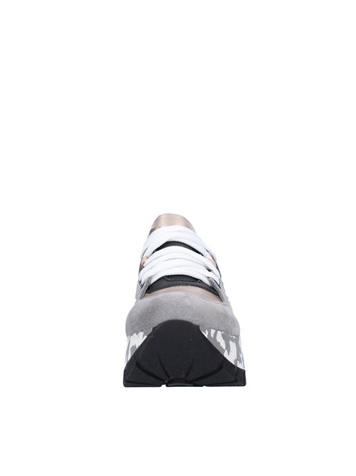  JANET & JANET | 02050ROSA